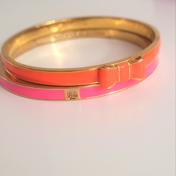 Kate Spade Bracelets 2 Take a Bow & Spade Bracelet Enamel Gold (Set of 2) GUC - Picture 6 of 7